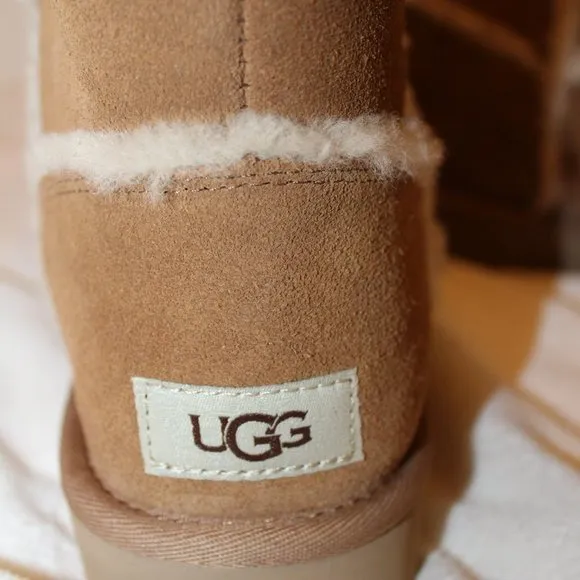 NIB UGG WOMEN'S CLASSIC MINI ANKLE SUEDE‎ SPILL SEAM BOOTS CHESTNUT