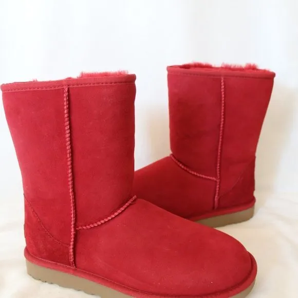 NIB UGG WOMEN'S CLASSIC SHORT WATER RESISTANT‎ SUUEDE SHEARLING BOOTS RED
