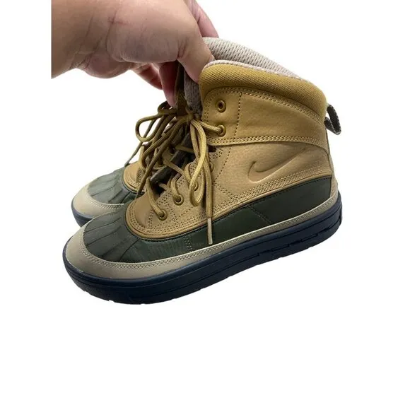 Nike ACG Woodside 2 High 524872-301 Boots Khaki Size 5.5Y Big Kid Sneakers