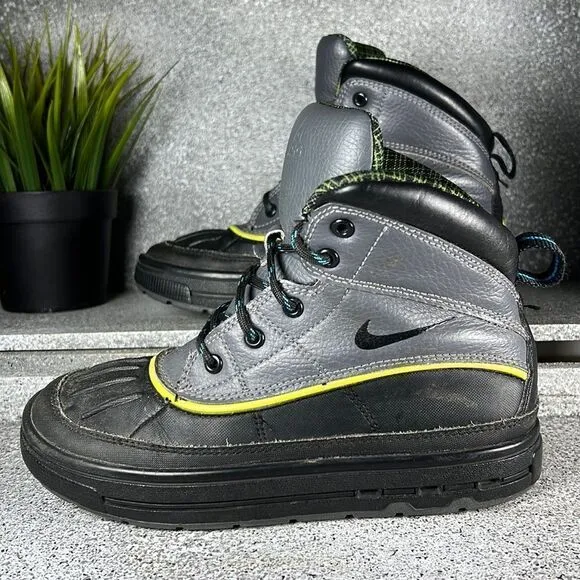 Nike ACG Woodside 2 High Leather Boots Shoes Size 2