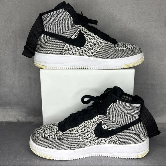 🔥🔥🔥Nike Af1 Ultra Flyknit Mid Size: 10.5🔥🔥🔥