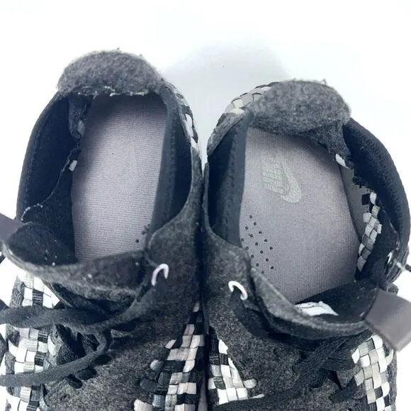 Nike Air Footscape Woven Chukka Mens Size US 9.5 EU 43 Black Grey Knit Sneakers