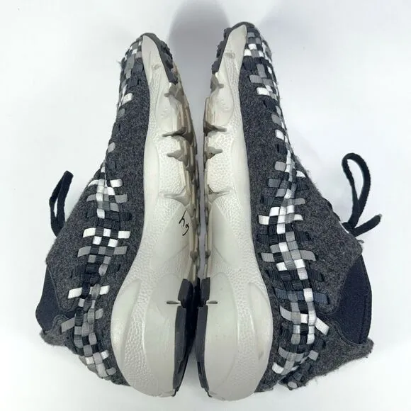 Nike Air Footscape Woven Chukka Mens Size US 9.5 EU 43 Black Grey Knit Sneakers
