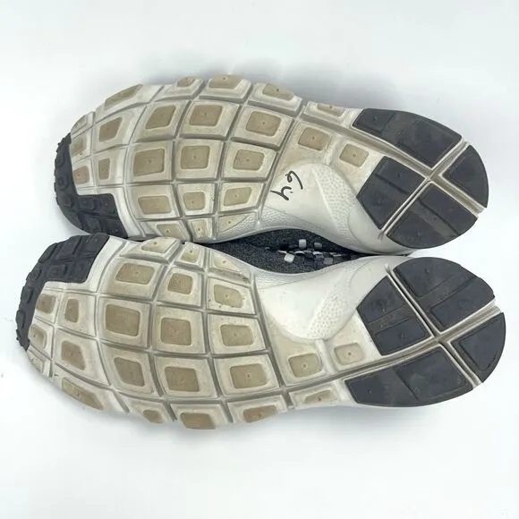 Nike Air Footscape Woven Chukka Mens Size US 9.5 EU 43 Black Grey Knit Sneakers