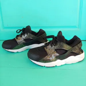 Nike Air Huarache Run Se Black Metallic Gold Sneakers Size 3 Youth