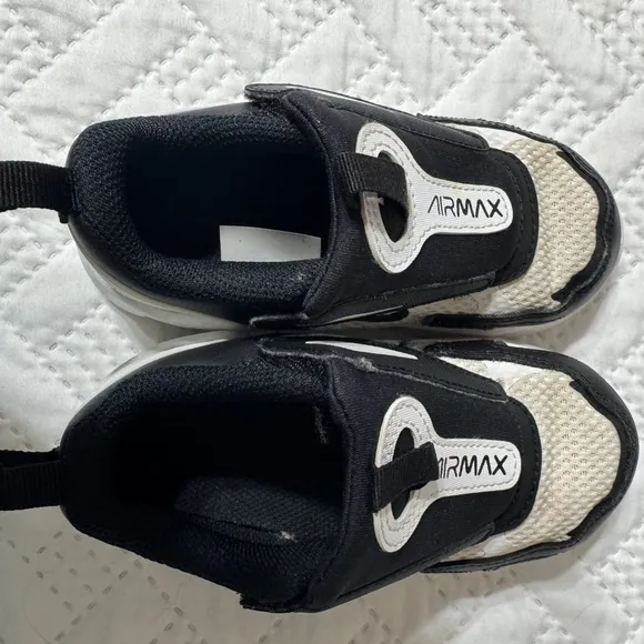 Nike Air Max Bolt 9C CW1929-102 Toddler White Black Velcro Running Shoes Sporty