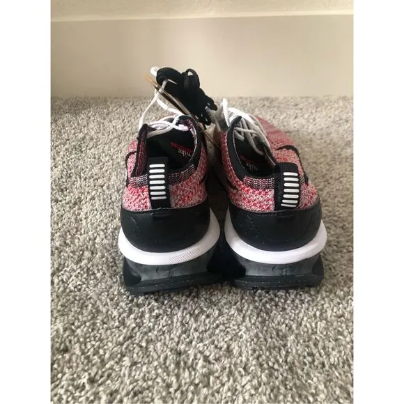 Nike Air Max Fly Knit Racer Sneakers Men’s Size 6.5 Women’s Size 8