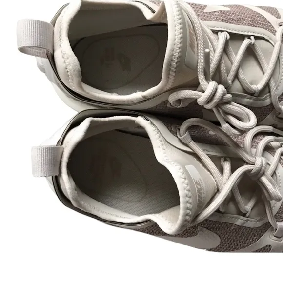 Nike Duel Racer sneakers
