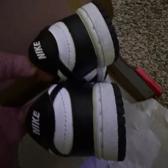 Nike dunk low panda size 4C EUC