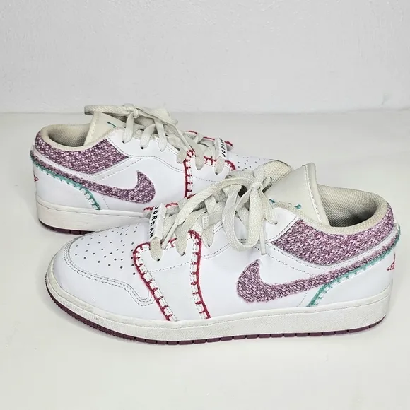 Nike Jordan 1 Low Retro Knit SE Light Bordeuax Kids Girls Size 6.5 WM's Size 8