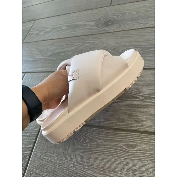 NIKE JORDAN Sophia Light Soft Pink Platform Slides Size 6 NWT