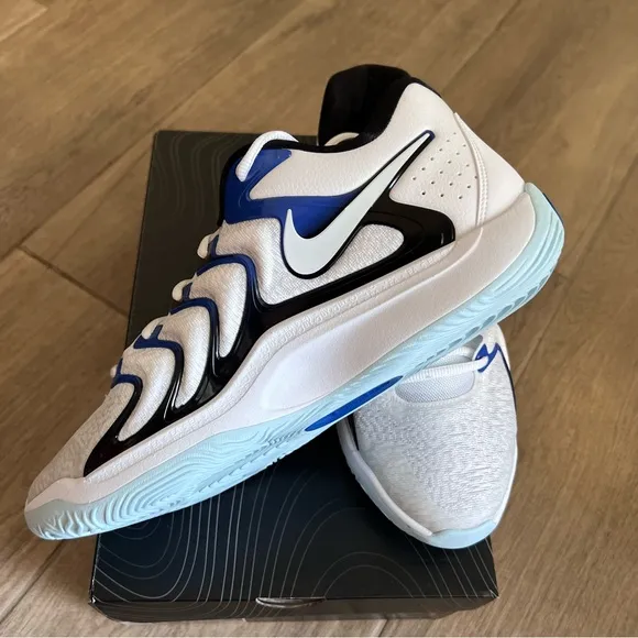 Nike KD 17