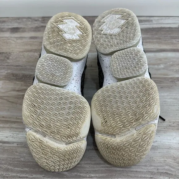 Nike LeBron 15 Black‎ and White Sneakers