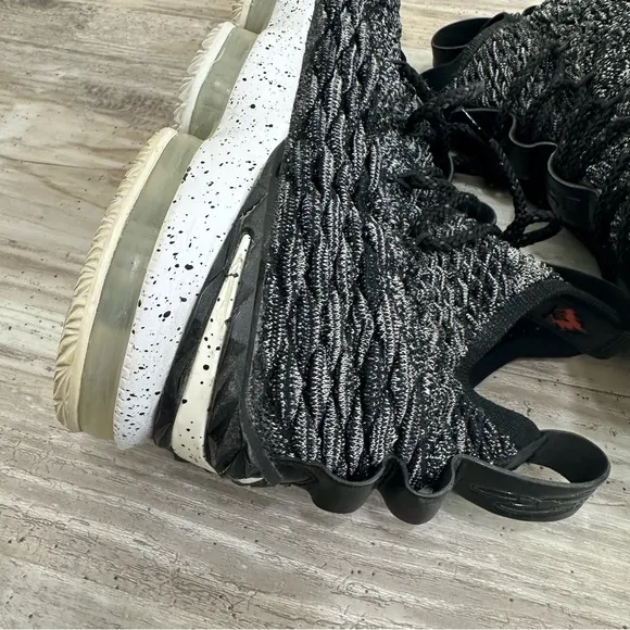Nike LeBron 15 Black‎ and White Sneakers