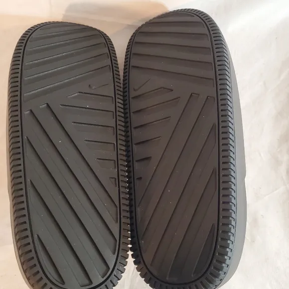 Nike Men's 13M Calm Slide Slides Sandals Slippers Black New NWOT