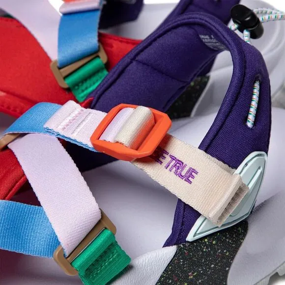 Nike Oneonta Betrue Sandals Mens 12 Be True Rainbow‎ Carabiner DR4870-600 NIB