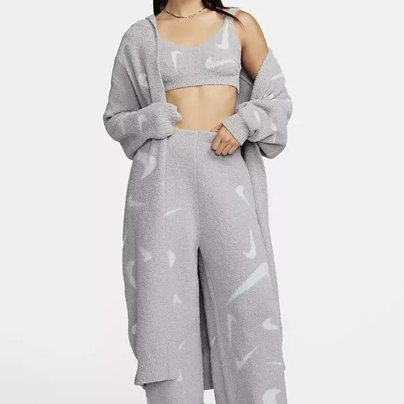 Nike Phoenix Cozy Boucle Long Knit Cardigan Women Grey FD4282-077 Women's Small