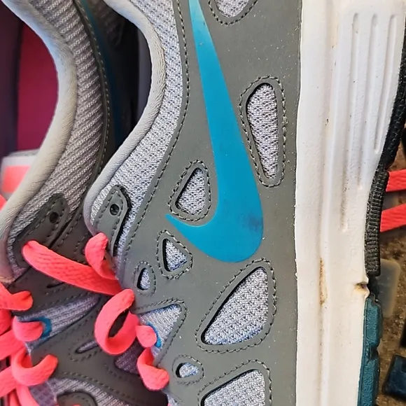 Nike Revolution 2 Running Shoes Breathable Cushioned Soles Grey/Turquoise W 9.5