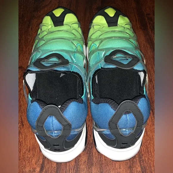 Nike size 10 athletic running shoes