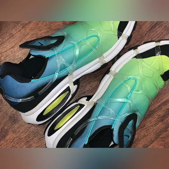 Nike size 10 athletic running shoes