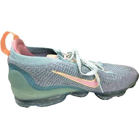 Nike Women’s Air Vapormax 2021 FlyKnit Light Dew / Melon Tint 7.5