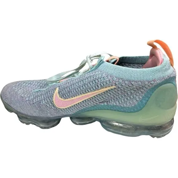 Nike Women’s Air Vapormax 2021 FlyKnit Light Dew / Melon Tint 7.5