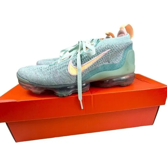 Nike Women’s Air Vapormax 2021 FlyKnit Light Dew / Melon Tint 7.5