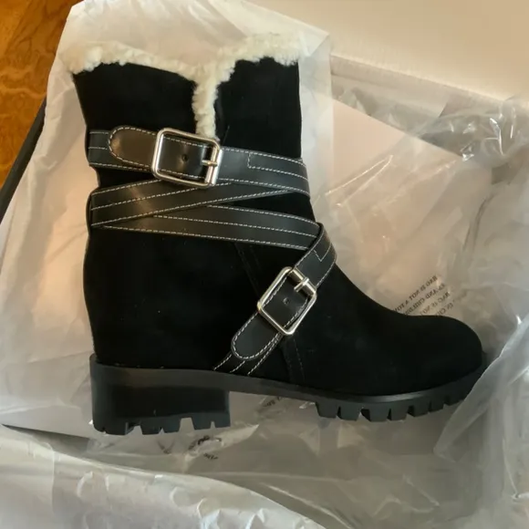 Nine West Davyd Wedge Buckle Booties Black Suede Leather Women's Winter Boot 8.5