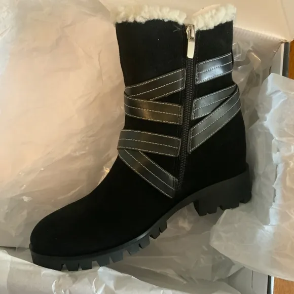 Nine West Davyd Wedge Buckle Booties Black Suede Leather Women's Winter Boot 8.5