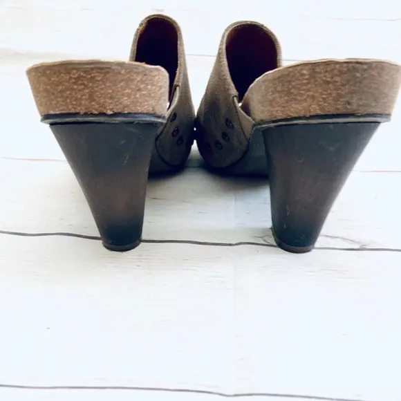 Nine West Vintage America Collection  Clogs Size 8