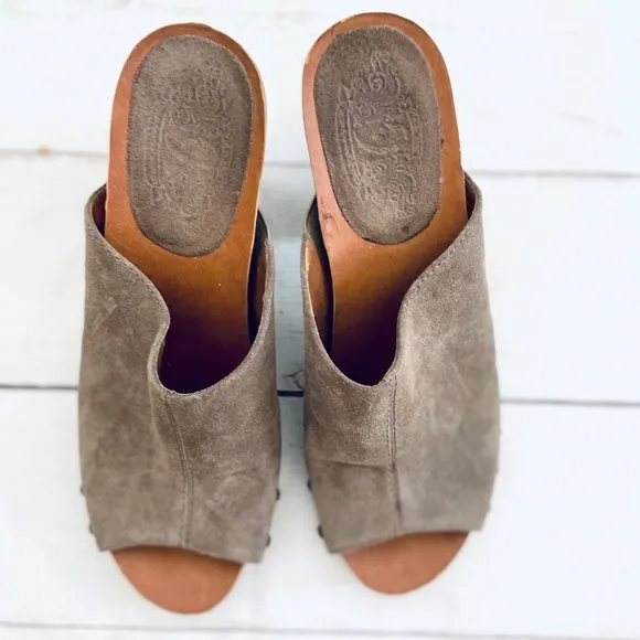 Nine West Vintage America Collection  Clogs Size 8