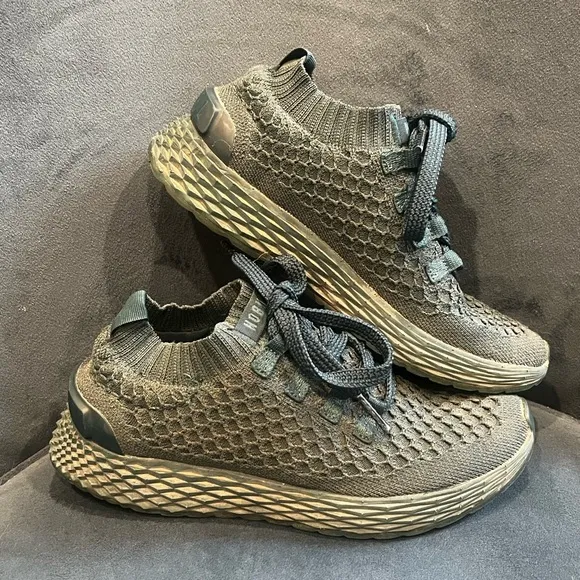 NOBULL Deep Teal Women’s Knit Runner Sneakers (Size 6)