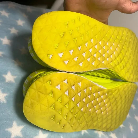 NoBull neon lime knit runners 12.5