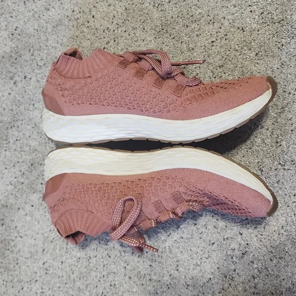 NOBULL Project Diamond Knit Runner Sneakers Unisex Coral Size M8/W9.5