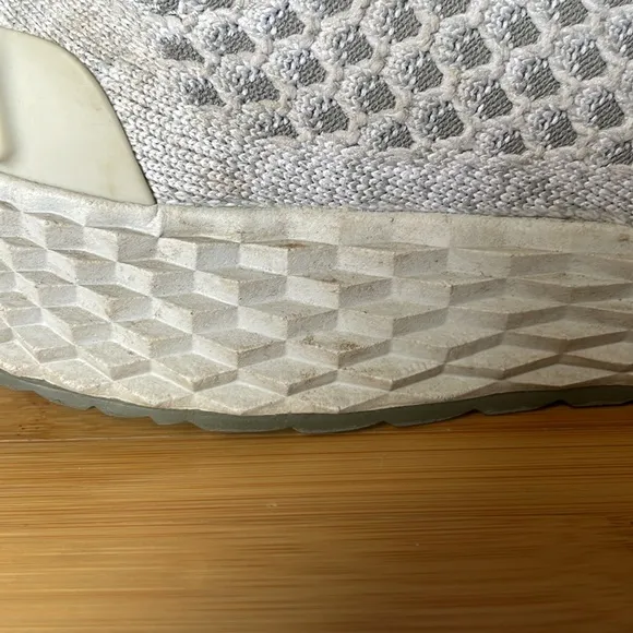 NOBULL Women’s Aspire Silver &amp; Greg Knit Running Sneakers (Size: 5.5)