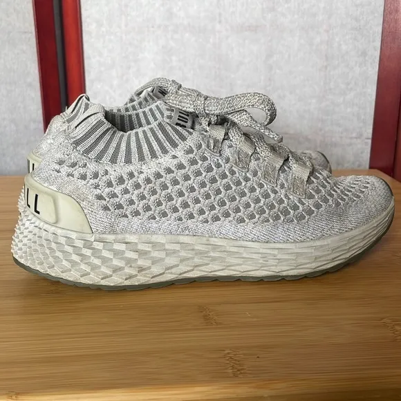 NOBULL Women’s Aspire Silver &amp; Greg Knit Running Sneakers (Size: 5.5)