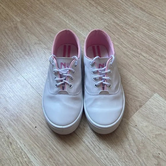North Star Women’s Lace White Sneakers Bata Shoes Size 37/6.5