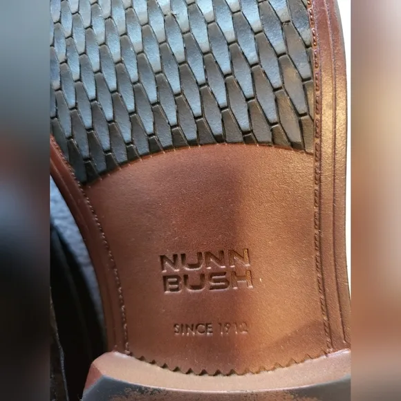 Nunn Bush Black Leather Slip-On Loafers with Glossy Finish