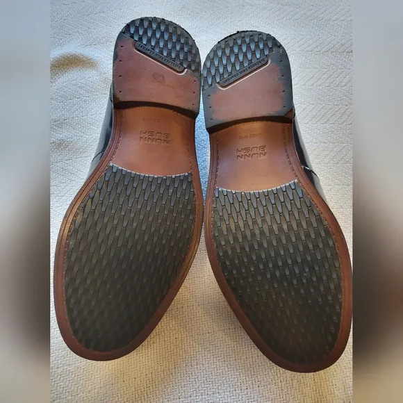 Nunn Bush Black Leather Slip-On Loafers with Glossy Finish