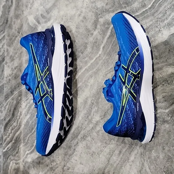 NWB Men's Asics Gel-Stratus 3 Knit running sneakers