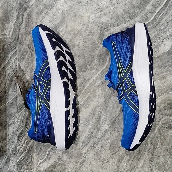 NWB Men's Asics Gel-Stratus 3 Knit running sneakers