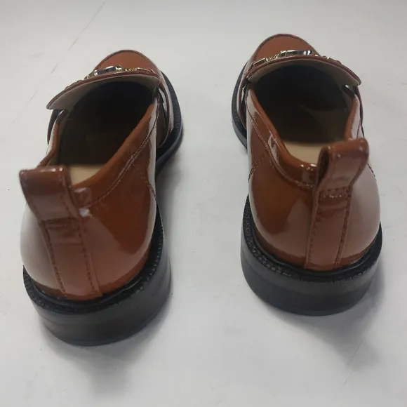 NWNT SAM EDELMAN Stylish Brown Loafers with Gold Chain 7.5M