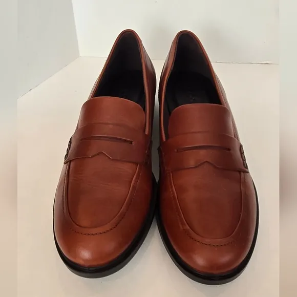 NWOB ! Ecco Brown Leather Penny  Loafers