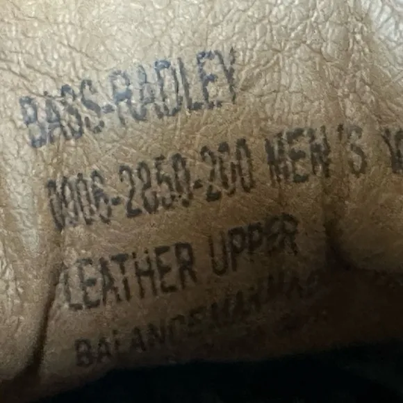 NWOT GH Bass &amp; Co. RADLEY Chukka Boots W/Lace Brown Leather Mens Size 10.