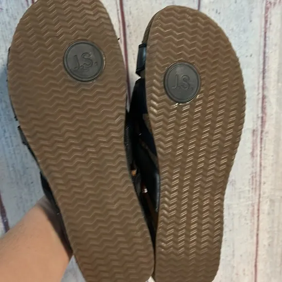 NWOT Josef Seibel Tonga 74 Sandals