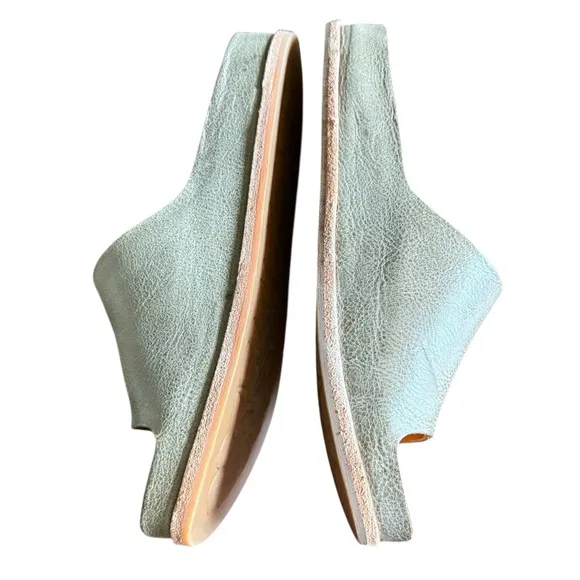NWOT Kork Ease Tutsi sandals slides sz 7