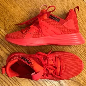 NWOT Puma Softfoam Sneakers, Red