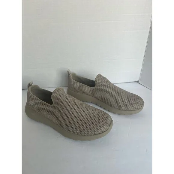 NWOT Skechers Beige Go Walk Max Fit Modulating Men's Slip On Shoes 11.5 Wide Fit