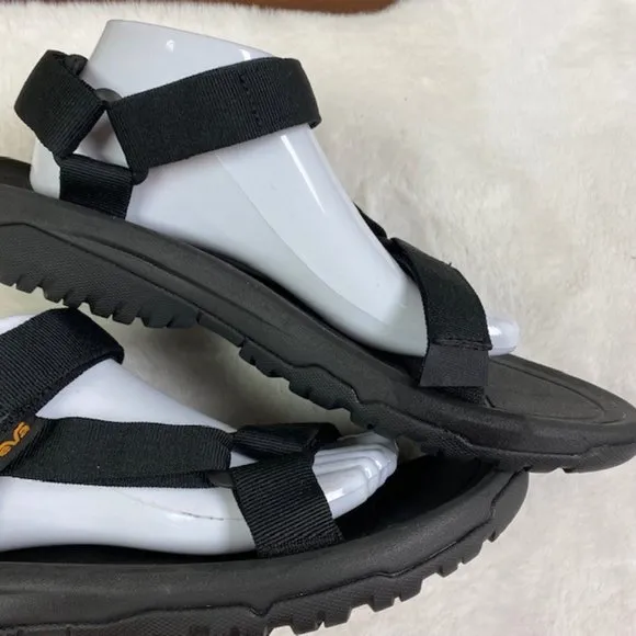 NWOT Teva Men's Hurricane XLT 2 Sandals, size 11
