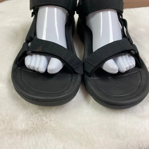 NWOT Teva Men's Hurricane XLT 2 Sandals, size 11